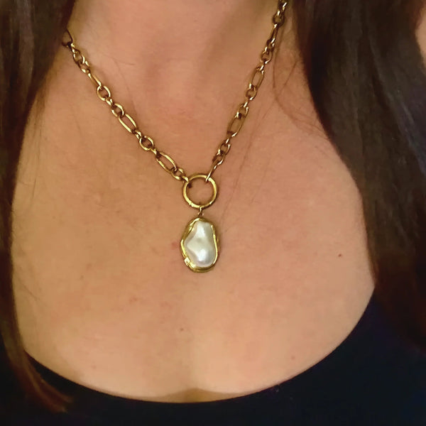 Opaline Mother-of-Pearl Pendant Necklace