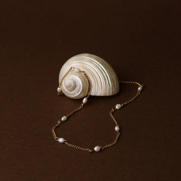 18K Gold Plated Dainty Freshwater Pearl Station Chain Choker