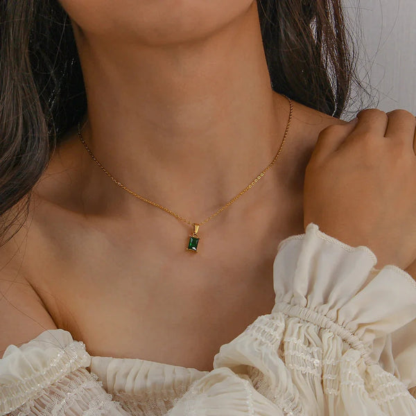 Émeraude Green Gemstone Necklace