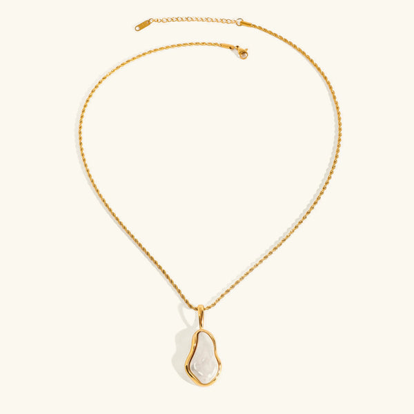 Perline Freshwater Pearl Necklace