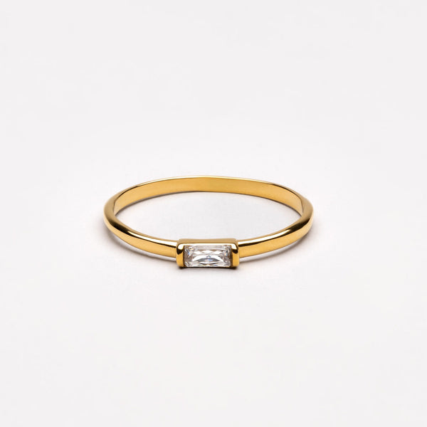 18K Gold Plated Dainty Crystal Zircon Solitaire Ring