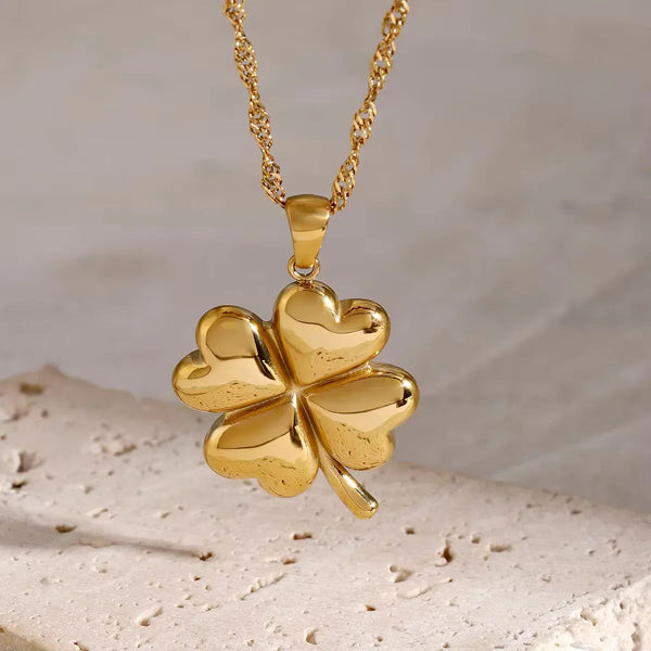 Trèfle Lucky Clover Gold Necklace