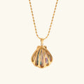 Marée Gold Seashell Pendant Necklace