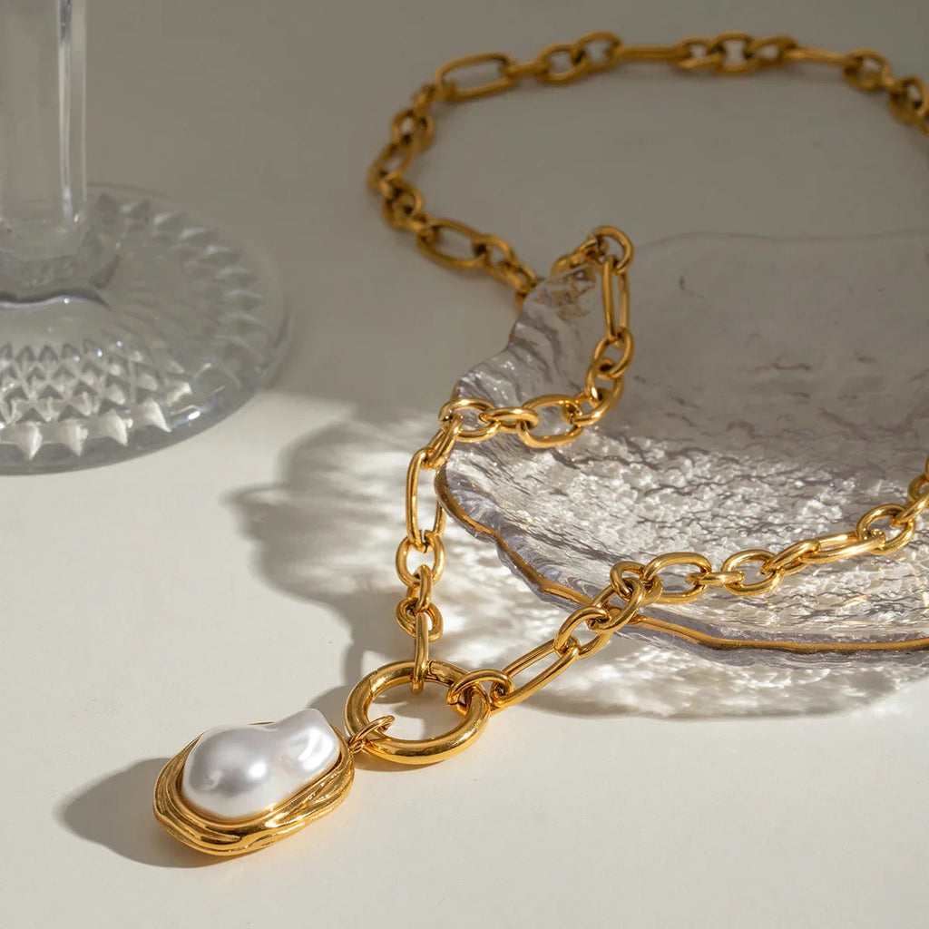 Opaline Mother-of-Pearl Pendant Necklace