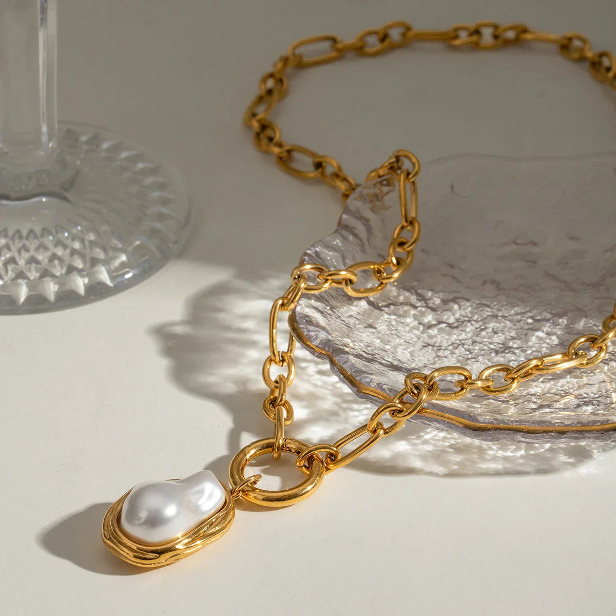 Opaline Mother-of-Pearl Pendant Necklace