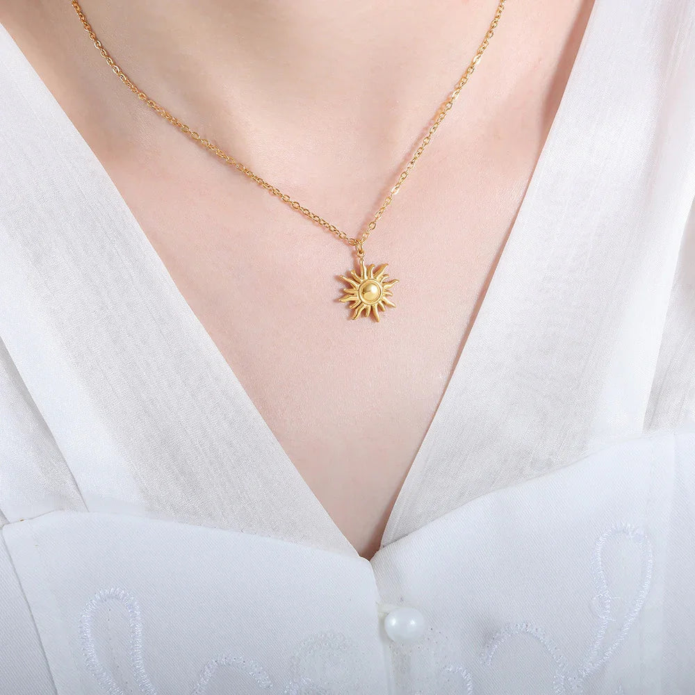 Soleil Radiant Sun Gold Necklace
