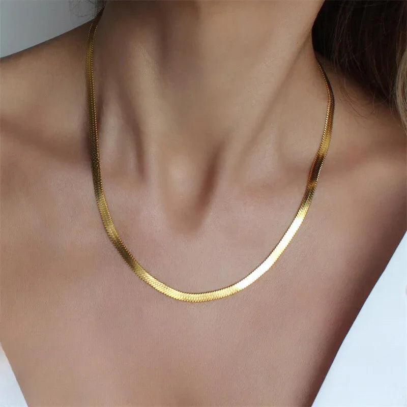 Seraphina Herringbone Chain Necklace