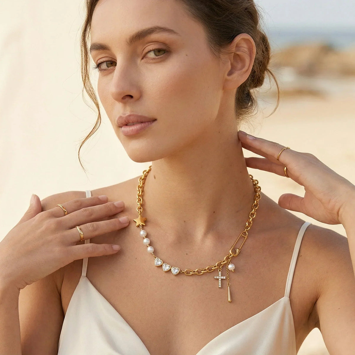 Aveline Diamond & Pearl Gold Necklace