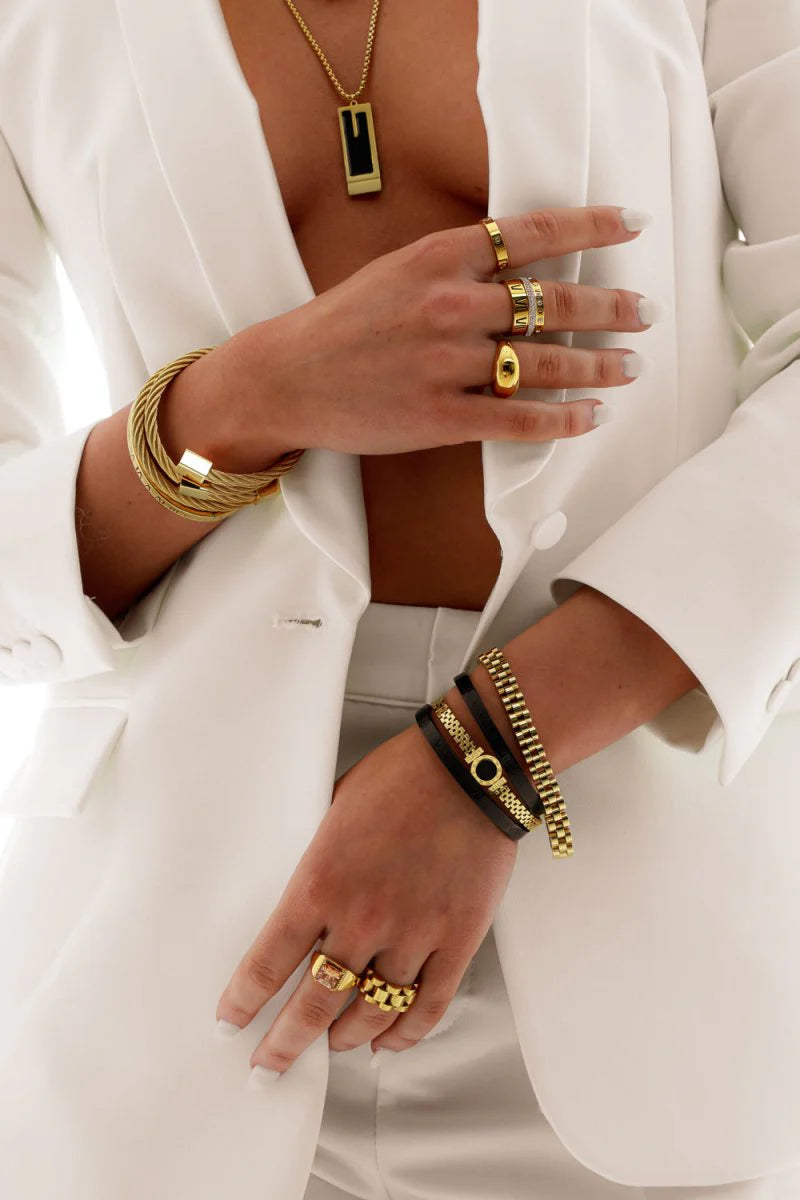 Hera Onyx Stone Bracelet Gold Plated 18K