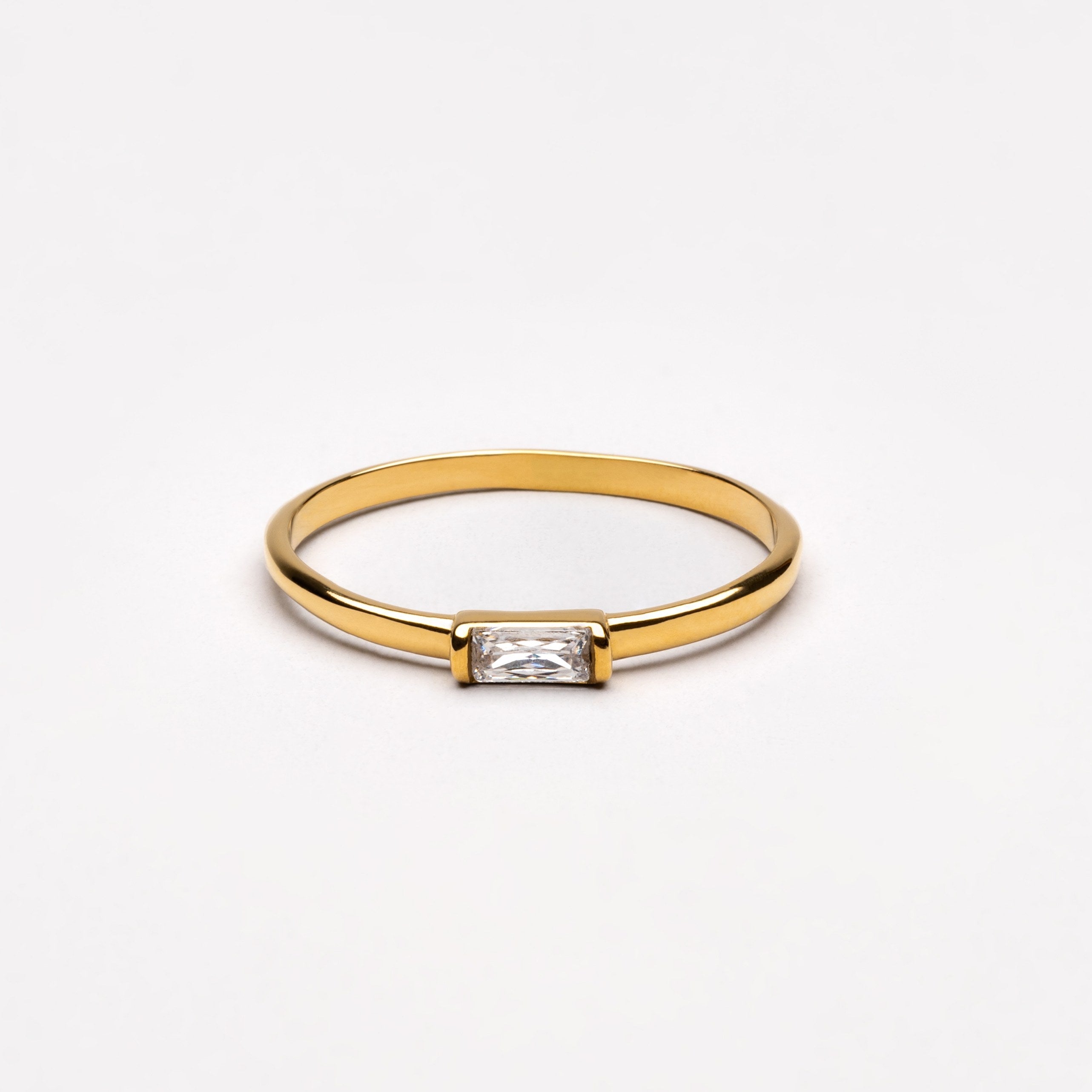 18K Gold Plated Dainty Crystal Zircon Solitaire Ring