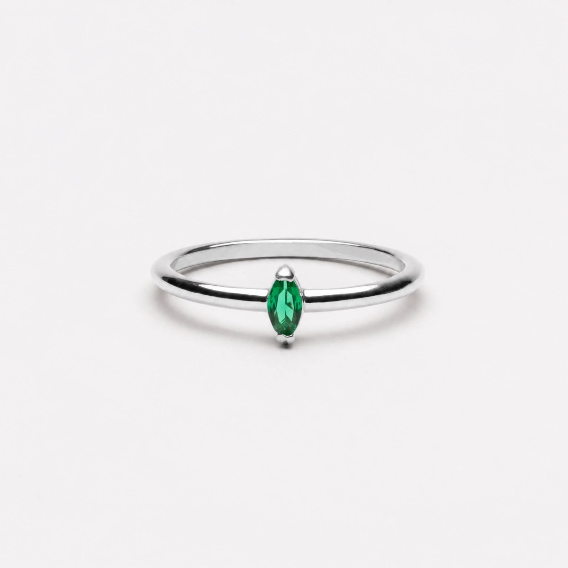 18K Gold Plated Dainty Emerald Green Zircon Ring