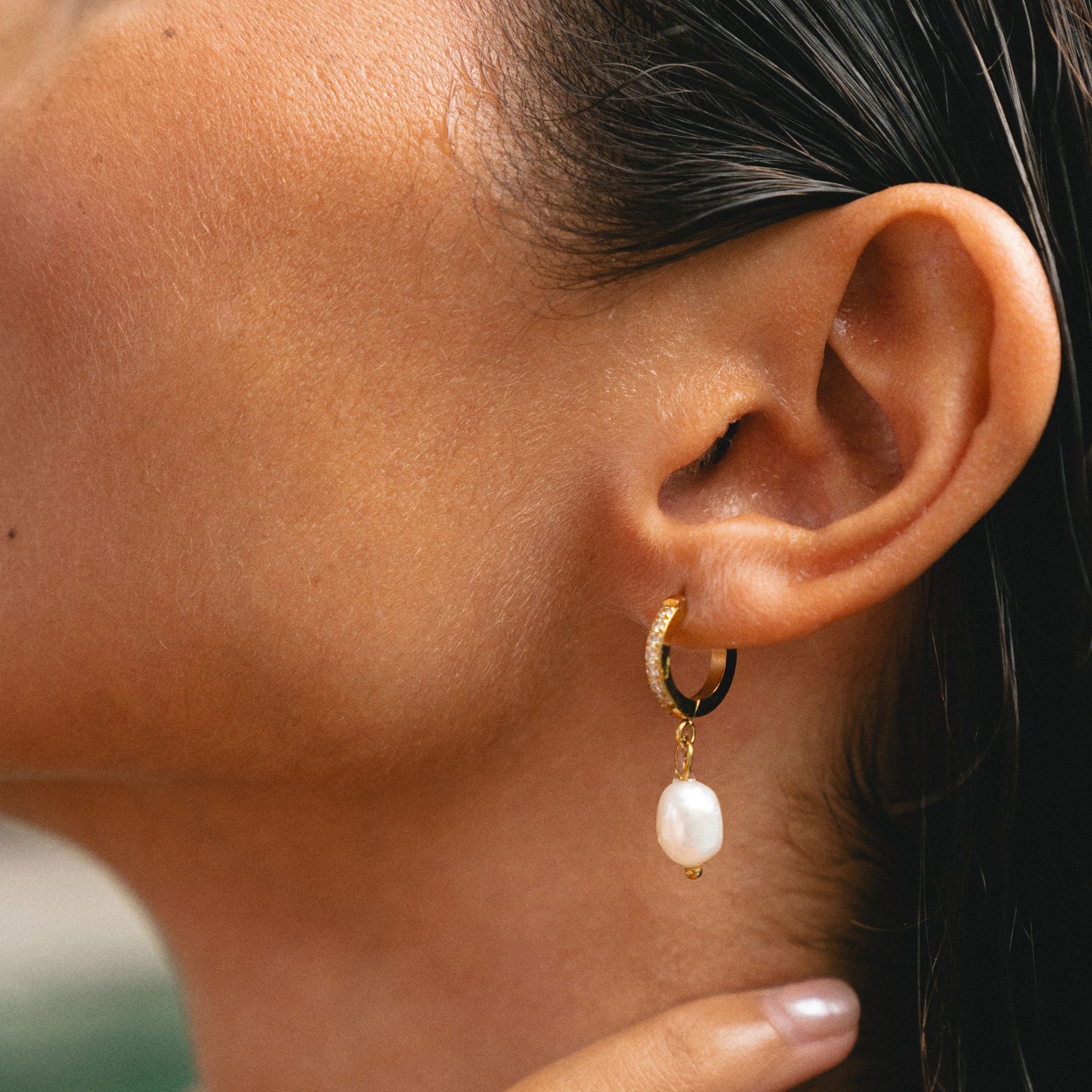 18K Gold Plated Genuine Freshwater Pearl Hoop Earrings