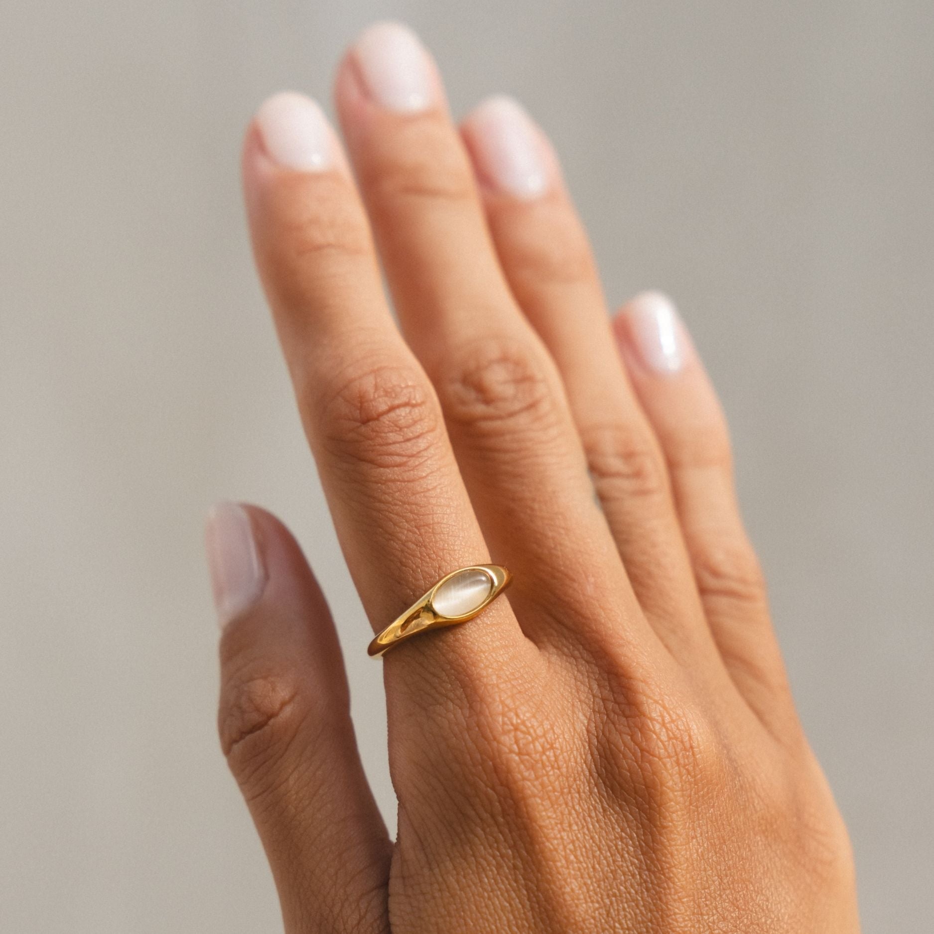18K Gold Plated Moonstone Cabochon Band Ring