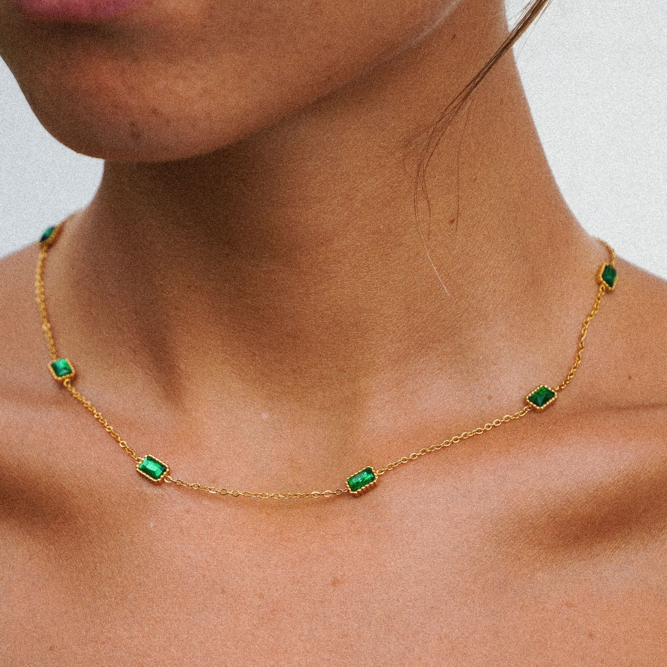 18K Gold Plated Green Stone Pendant Choker Necklace