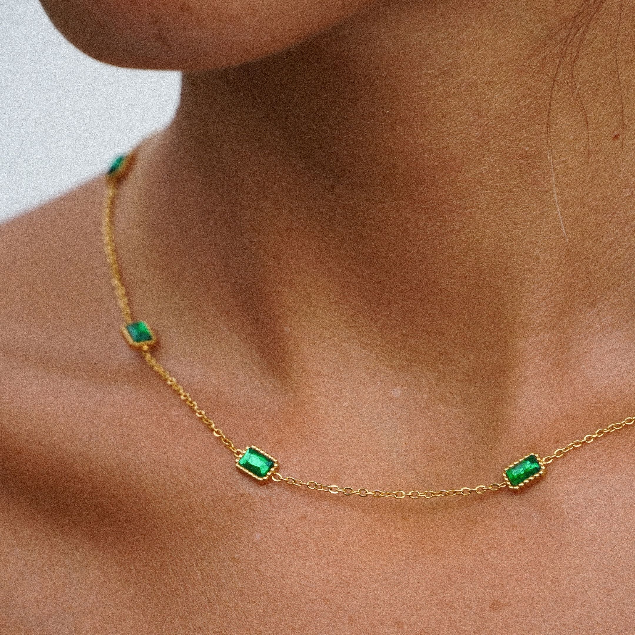 18K Gold Plated Green Stone Pendant Choker Necklace