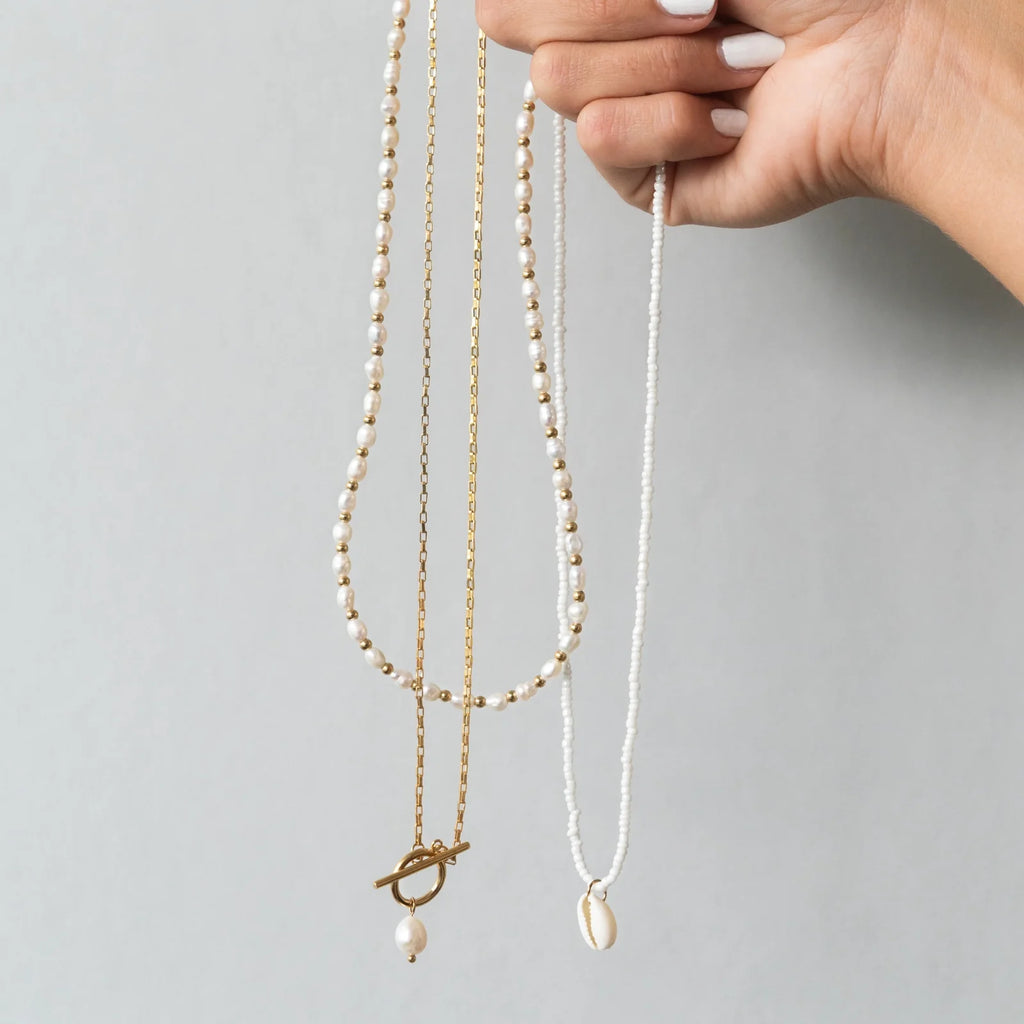 18K Gold Plated Freshwater Pearl Toggle Clasp Pendant Necklace